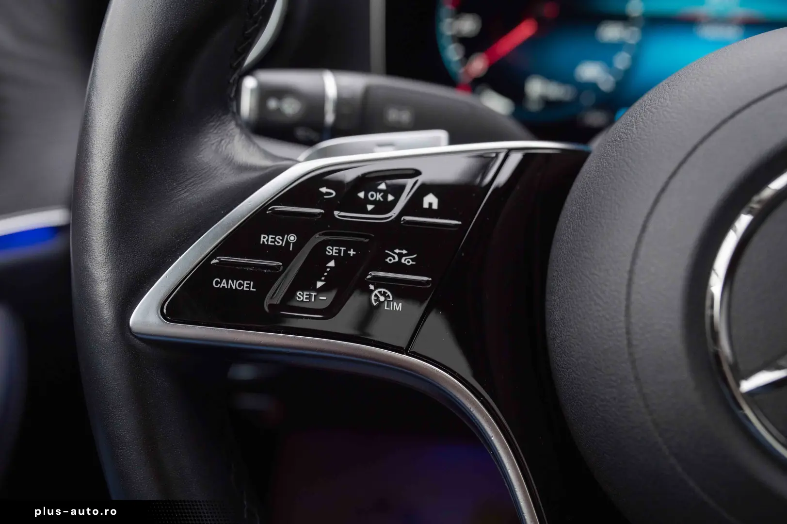 Mercedes-Benz E300 e 4Matic 9G-TRONIC Avantgarde