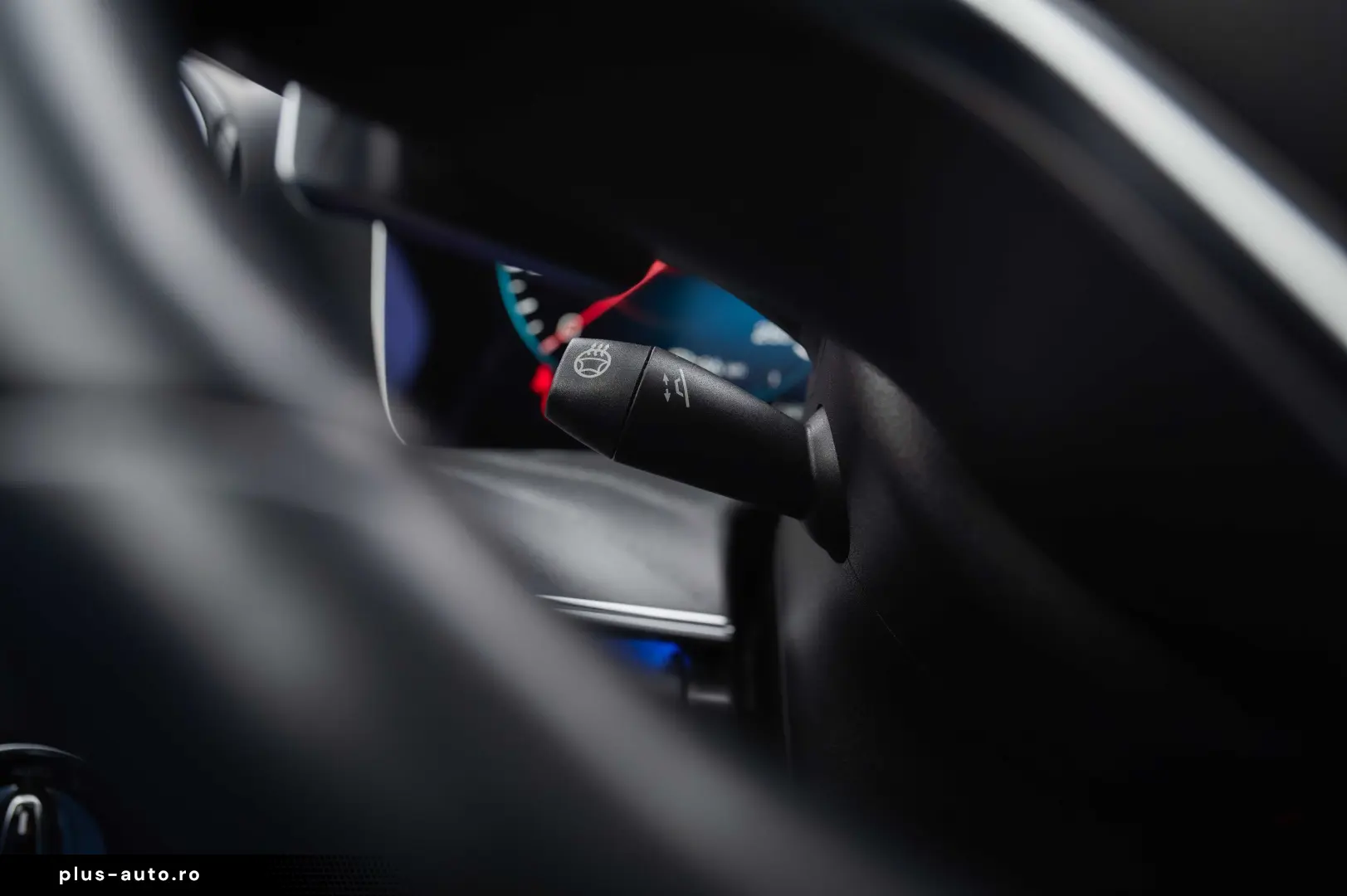 Mercedes-Benz E300 e 4Matic 9G-TRONIC Avantgarde