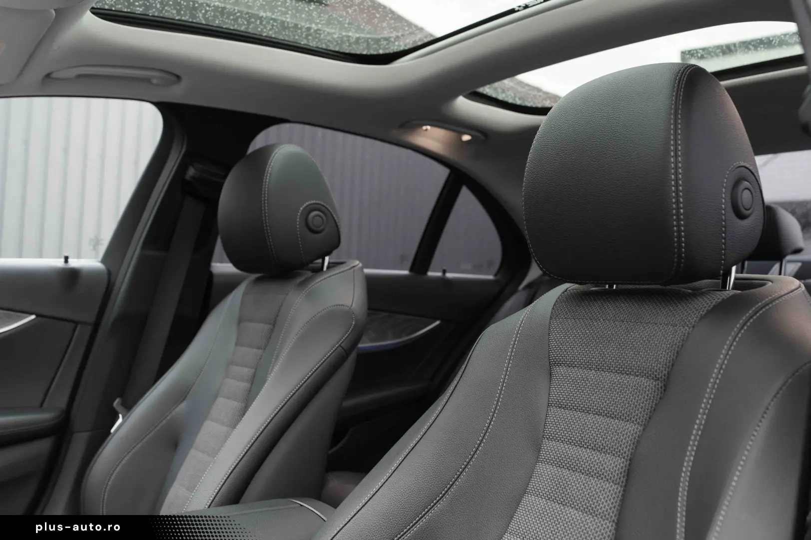 Mercedes-Benz E300 e 4Matic 9G-TRONIC Avantgarde