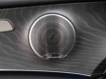 Mercedes-Benz E300 e 4Matic 9G-TRONIC Avantgarde