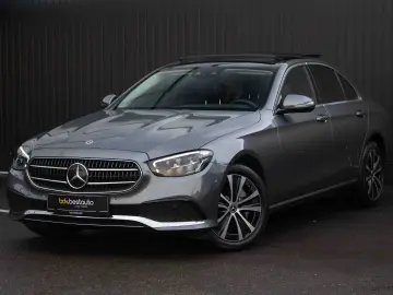 Mercedes-Benz E300 e 4Matic 9G-TRONIC Avantgarde