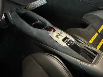 FERRARI SF90 Stradale      Ferrari Frankfurt