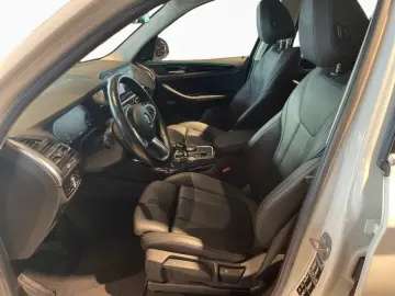 BMW X3 xDrive20i RFK PDC LCP DAB Tempomat Navi Shz