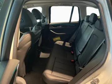 BMW X3 xDrive20i RFK PDC LCP DAB Tempomat Navi Shz