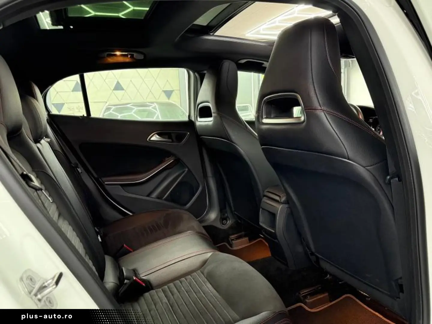 Mercedes-Benz GLA 200 AMG LINE