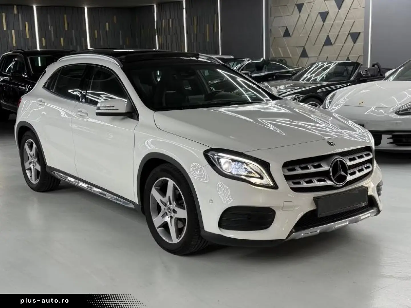 Mercedes-Benz GLA 200 AMG LINE