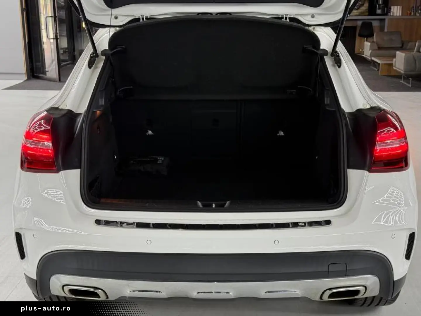 Mercedes-Benz GLA 200 AMG LINE