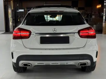 Mercedes-Benz GLA 200 AMG LINE
