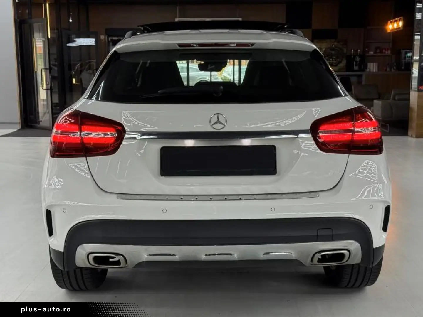 Mercedes-Benz GLA 200 AMG LINE