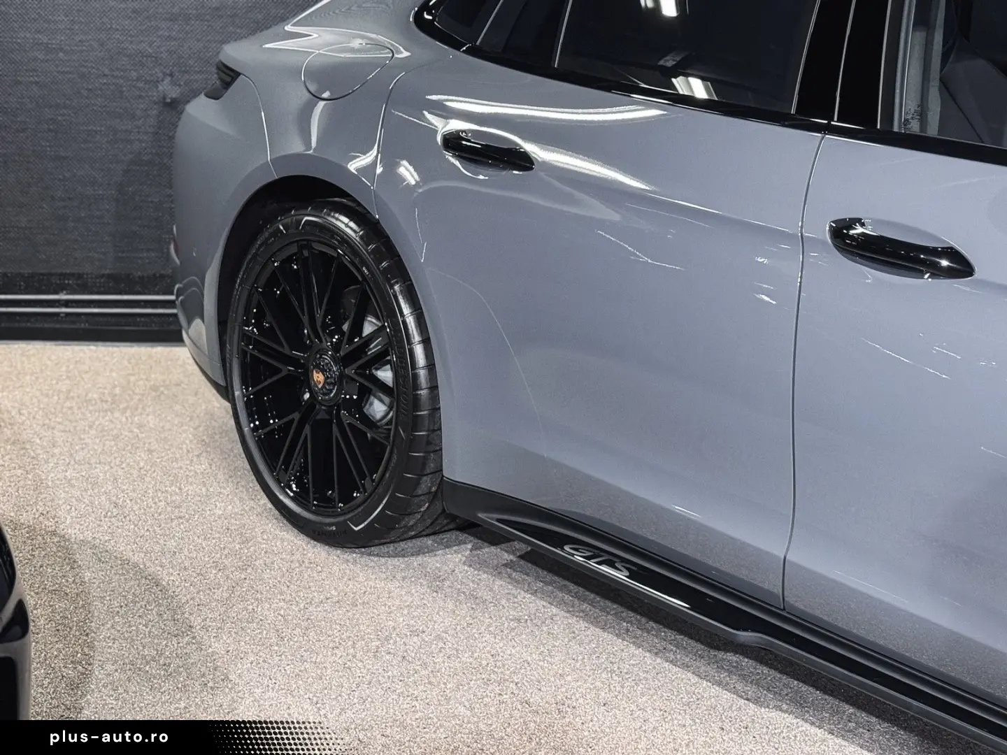 PORSCHE Panamera GTS Matrix Carbon InnoDrive Standheiz.