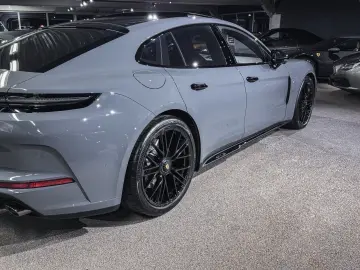 PORSCHE Panamera GTS Matrix Carbon InnoDrive Standheiz.