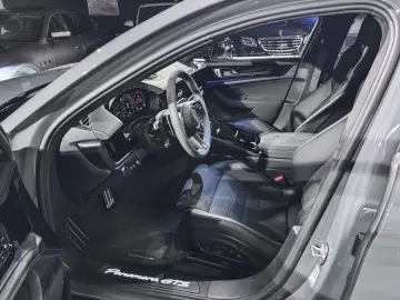 PORSCHE Panamera GTS Matrix Carbon InnoDrive Standheiz.