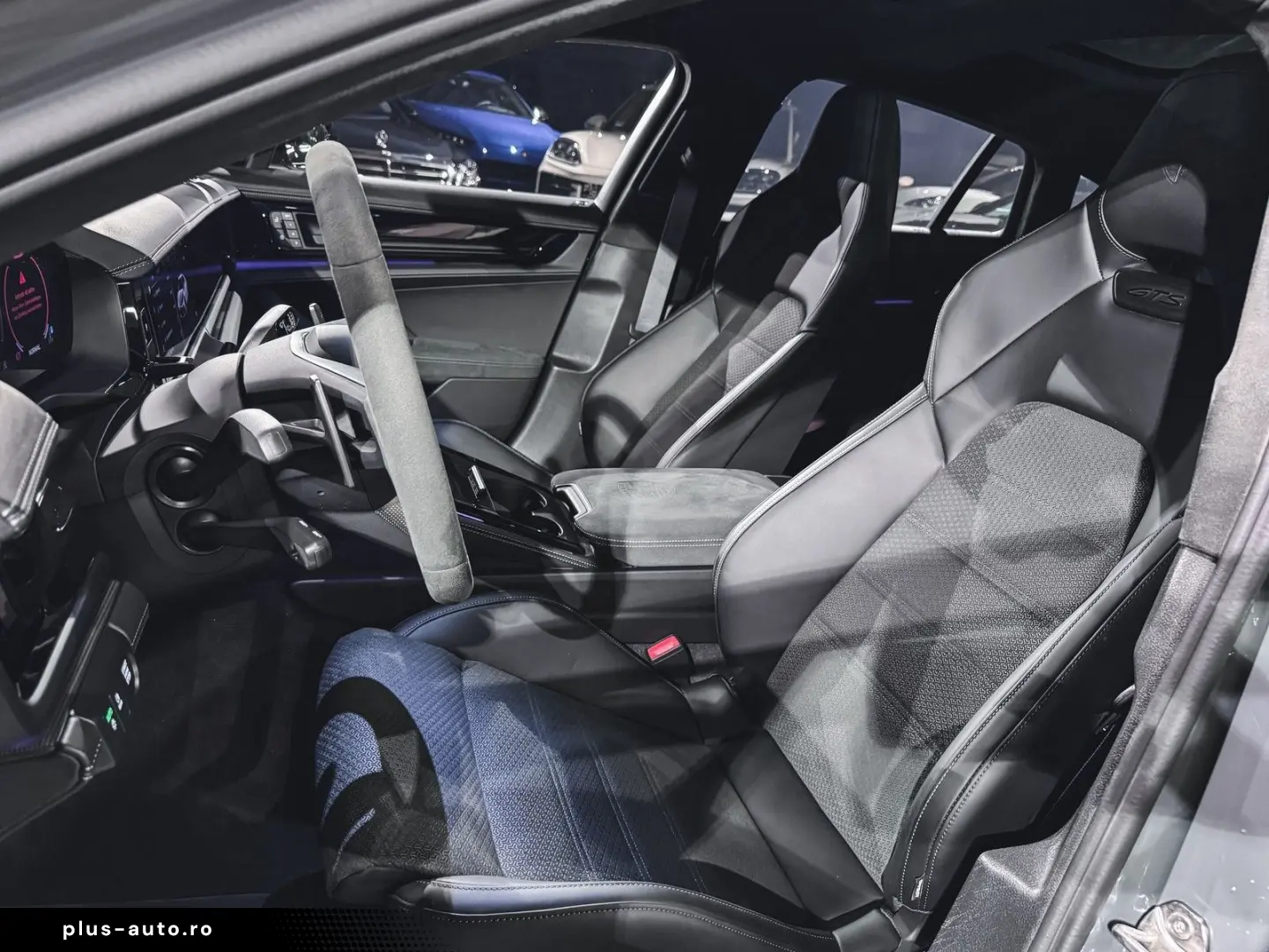 PORSCHE Panamera GTS Matrix Carbon InnoDrive Standheiz.