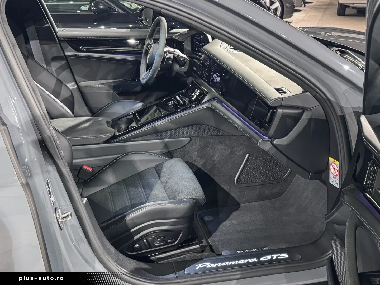 PORSCHE Panamera GTS Matrix Carbon InnoDrive Standheiz.