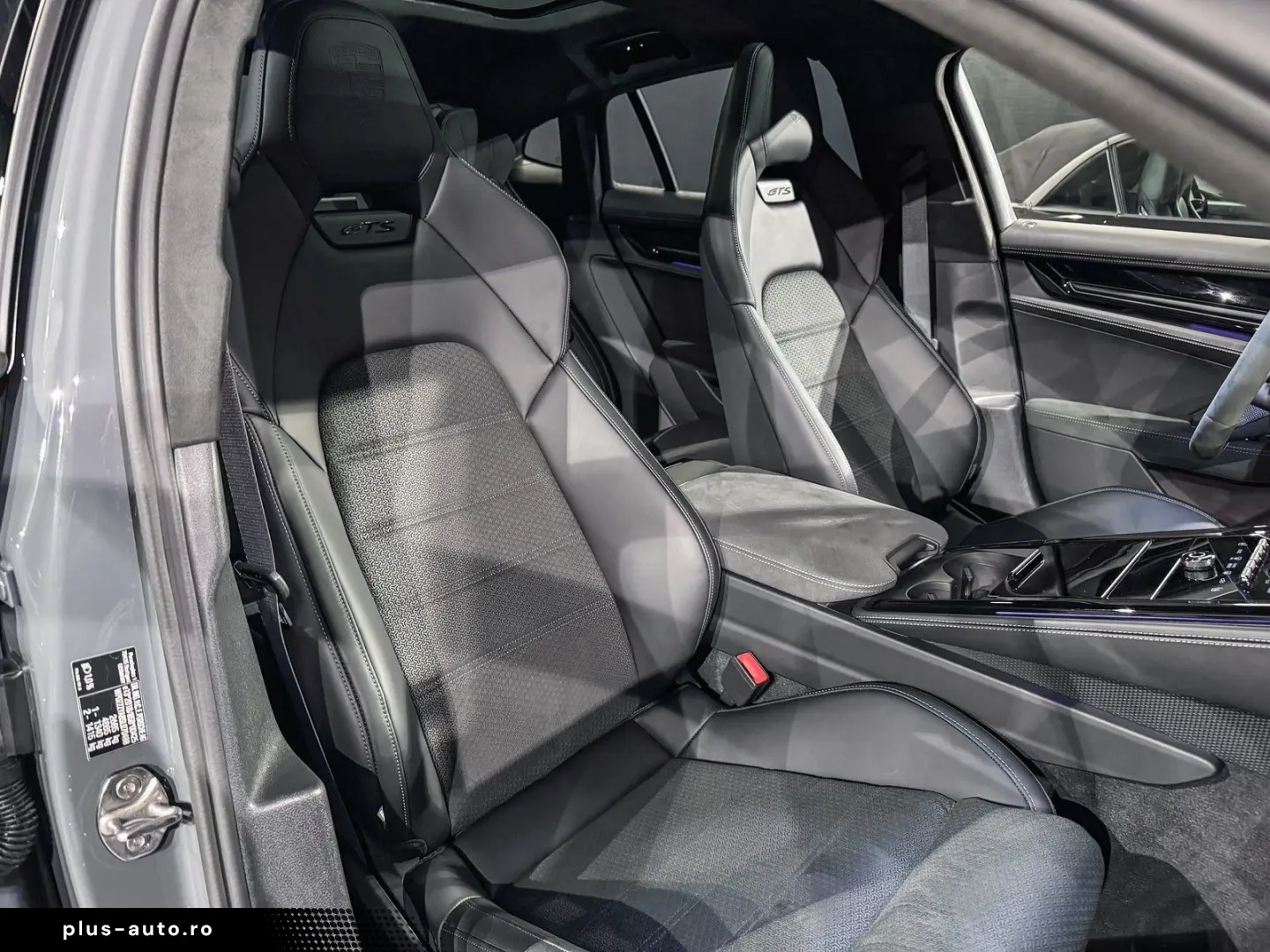 PORSCHE Panamera GTS Matrix Carbon InnoDrive Standheiz.