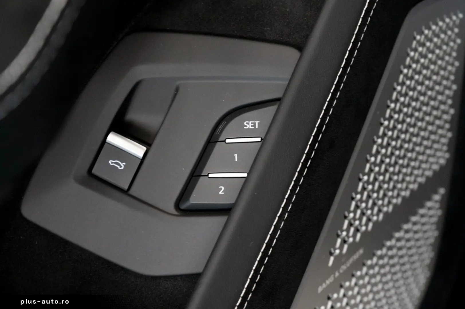 LAMBORGHINI Urus Performante FULL CARBON AKRAPOVIC B&O