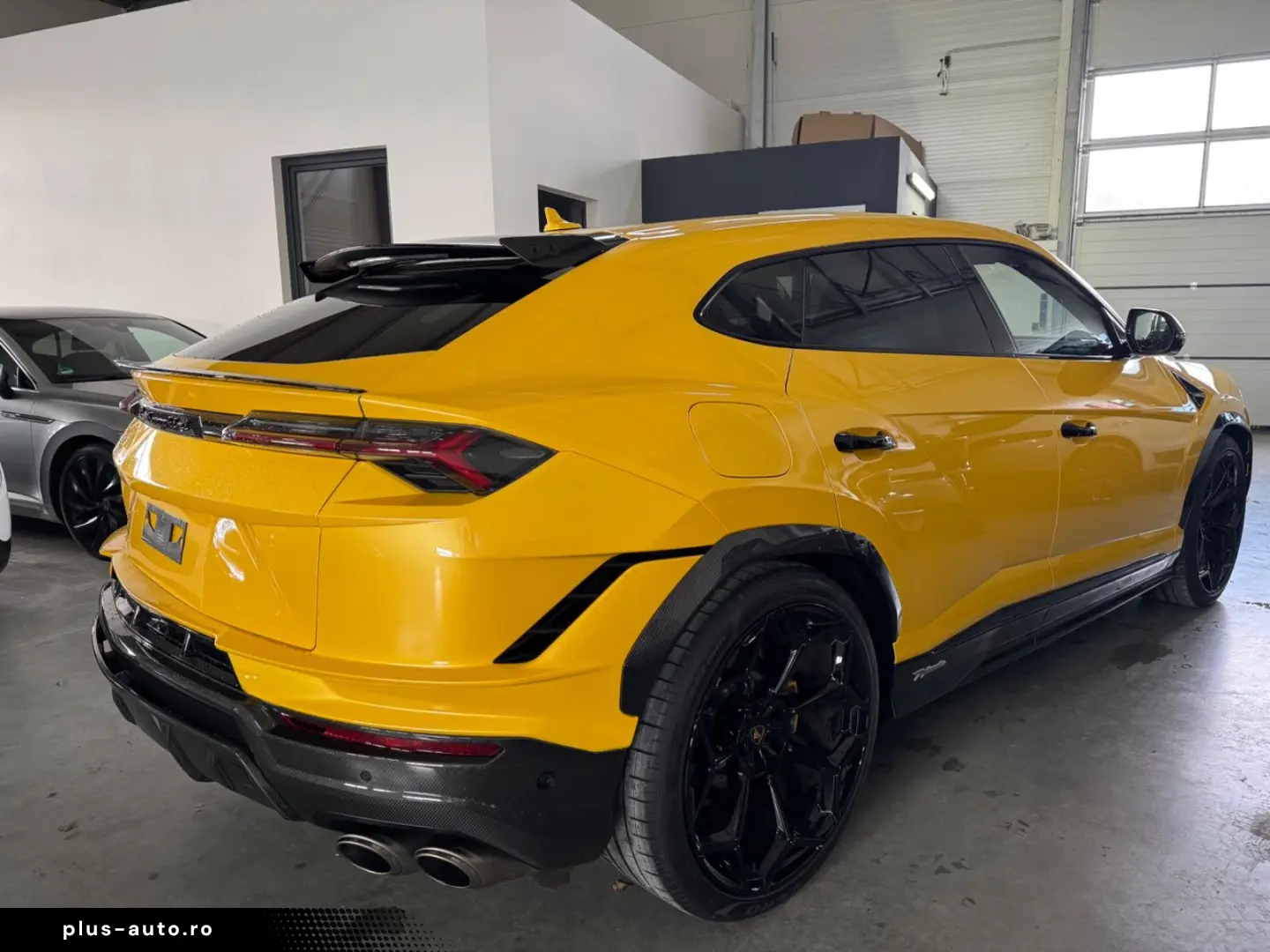 LAMBORGHINI Urus 4.0 V8 Performante CARBON BANG&OLUFSEN 23