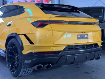 LAMBORGHINI Urus 4.0 V8 Performante CARBON BANG&OLUFSEN 23