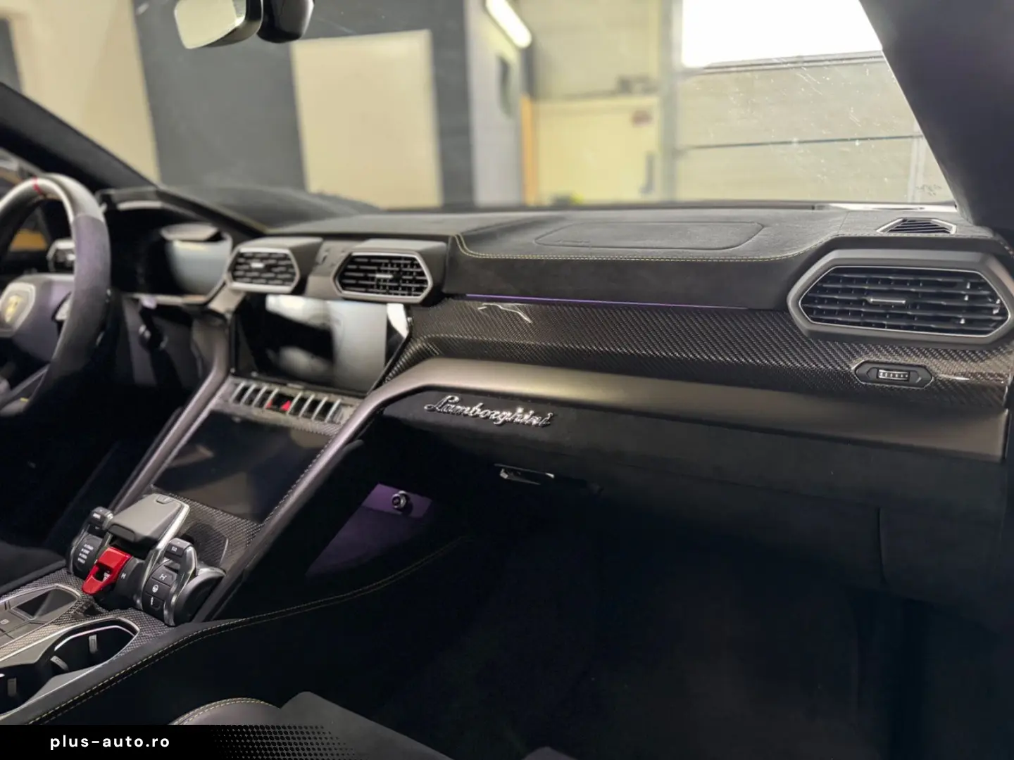 LAMBORGHINI Urus 4.0 V8 Performante CARBON BANG&OLUFSEN 23