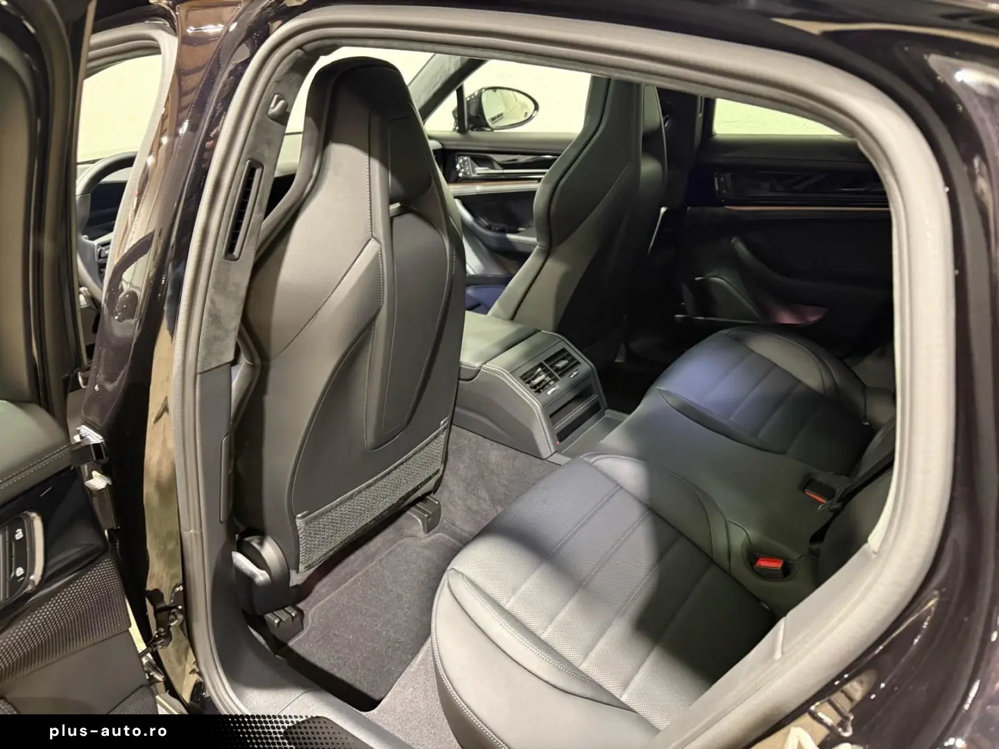 PORSCHE Panamera Turbo E-Hybrid