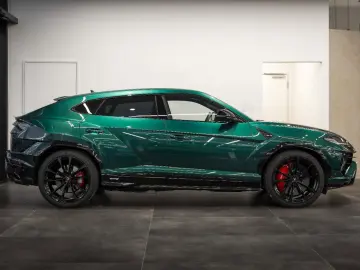 LAMBORGHINI Urus S 4.0 V8