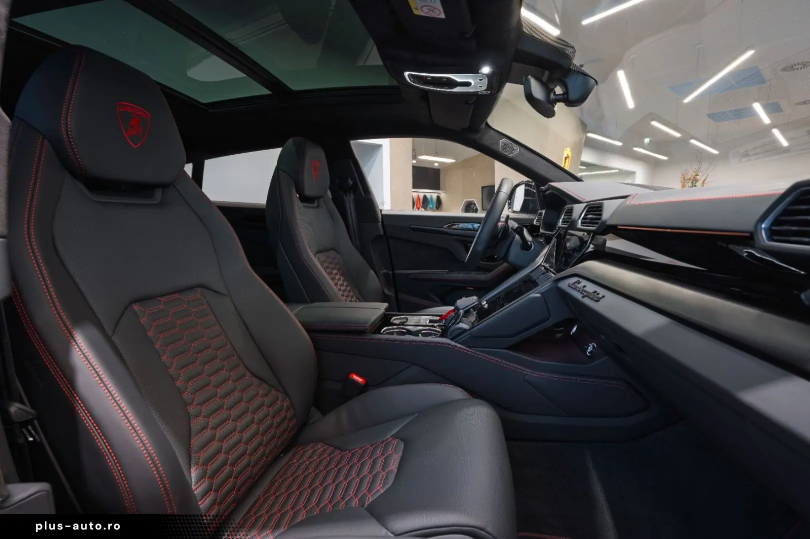 LAMBORGHINI Urus S 4.0 V8