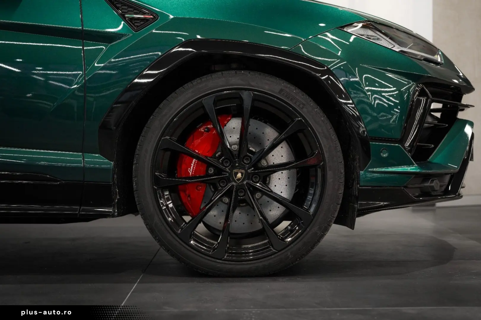 LAMBORGHINI Urus S 4.0 V8