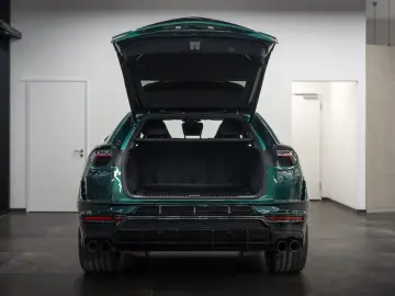 LAMBORGHINI Urus S 4.0 V8