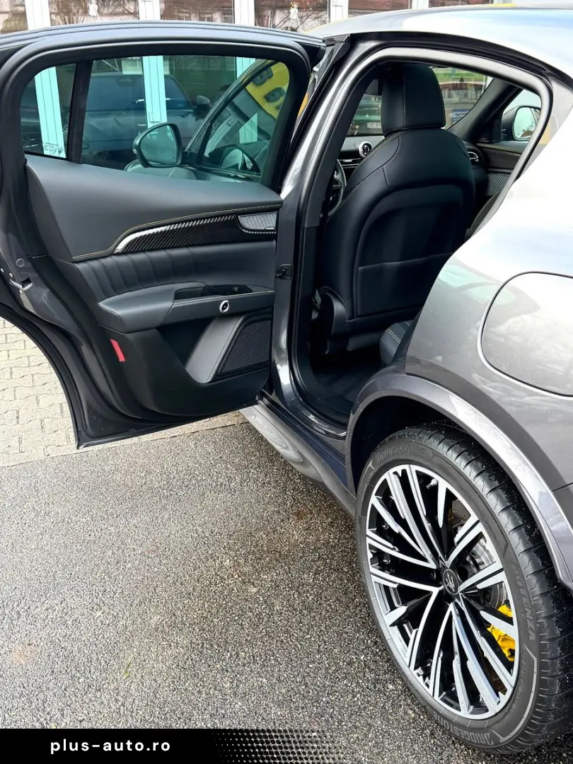 MASERATI Grecale Trofeo  360 Pano HUD Sonus