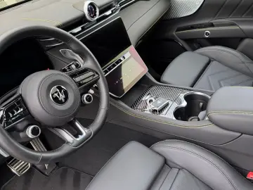 MASERATI Grecale Trofeo  360 Pano HUD Sonus