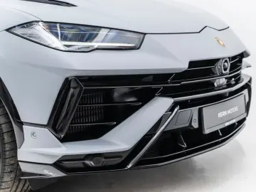 LAMBORGHINI Urus S Bang&Olufsen Panorama Qcittura