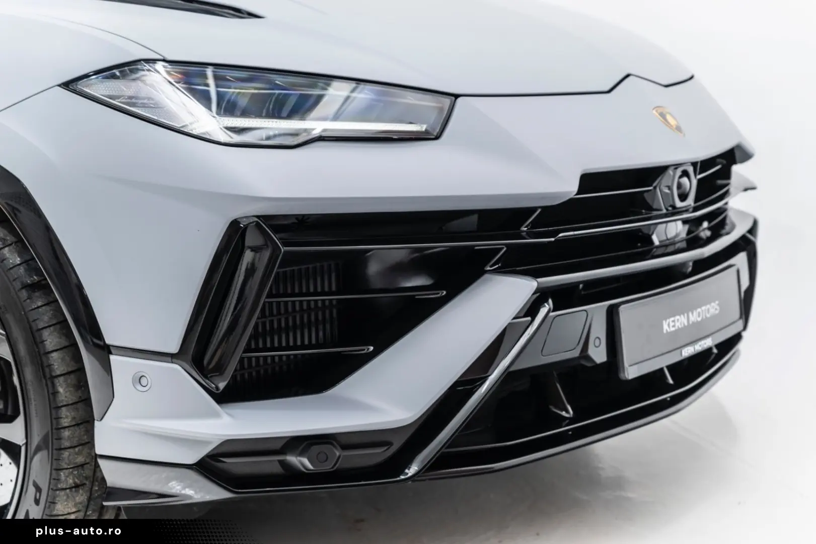 LAMBORGHINI Urus S Bang&Olufsen Panorama Qcittura