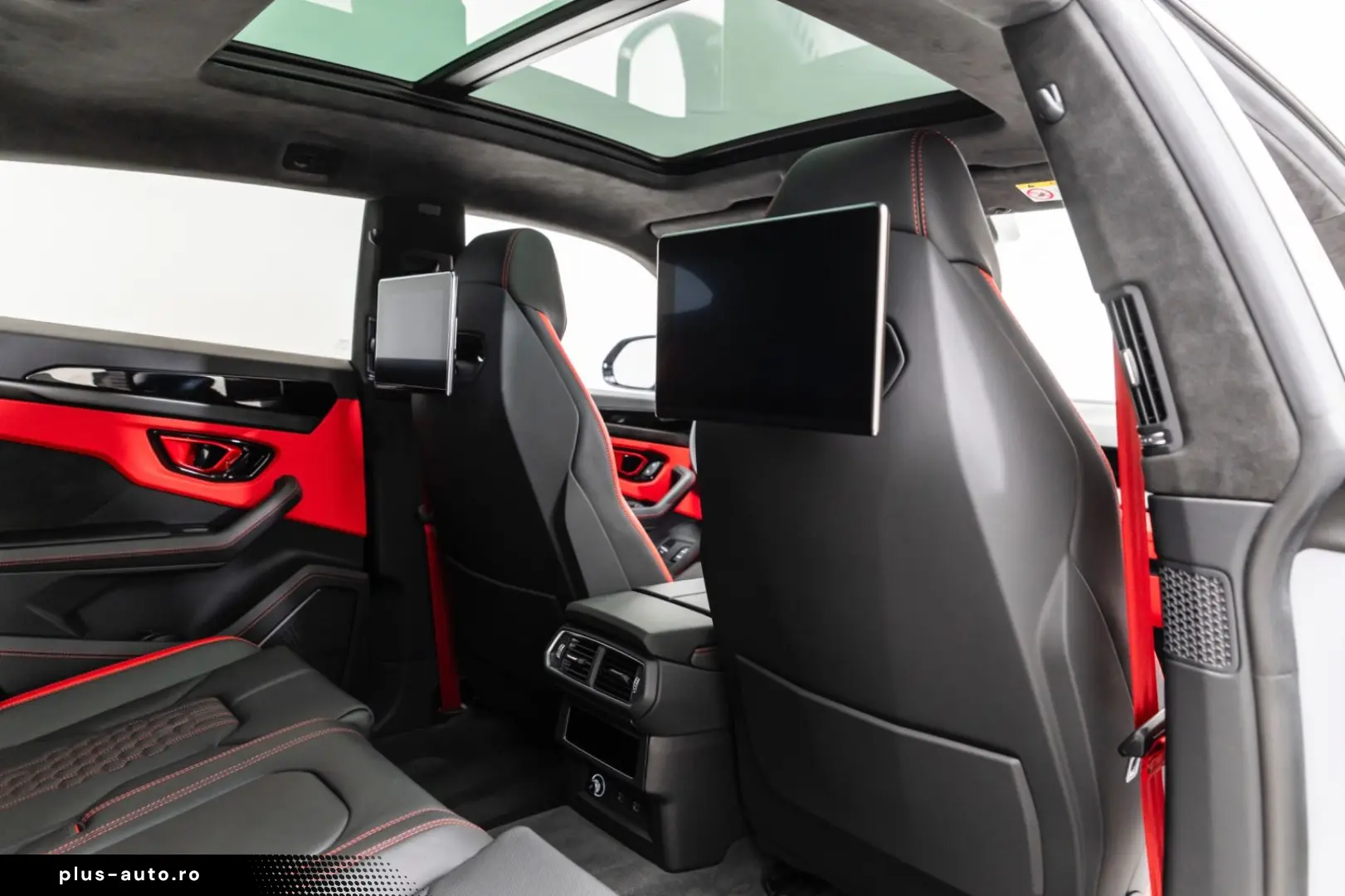 LAMBORGHINI Urus S Bang&Olufsen Panorama Qcittura
