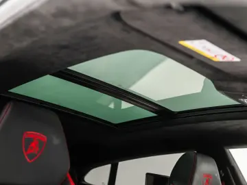 LAMBORGHINI Urus S Bang&Olufsen Panorama Qcittura