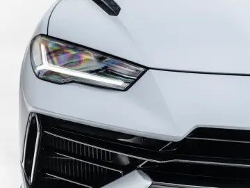 LAMBORGHINI Urus S Bang&Olufsen Panorama Qcittura