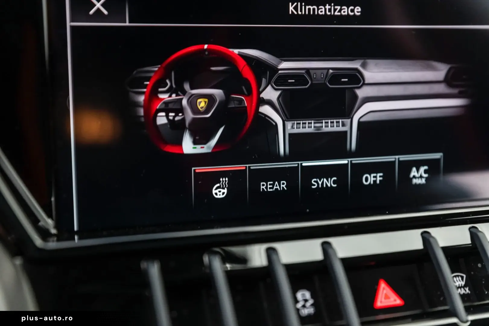 LAMBORGHINI Urus S Bang&Olufsen Panorama Qcittura