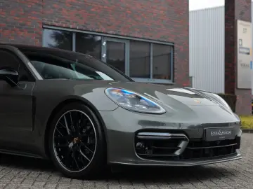 PORSCHE Panamera Sport Turismo 4 E-Hybrid   PASM - BOSE