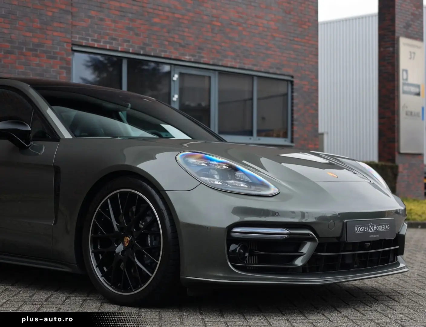 PORSCHE Panamera Sport Turismo 4 E-Hybrid   PASM - BOSE