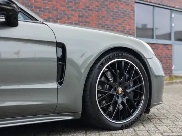 PORSCHE Panamera Sport Turismo 4 E-Hybrid   PASM - BOSE