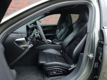 PORSCHE Panamera Sport Turismo 4 E-Hybrid   PASM - BOSE