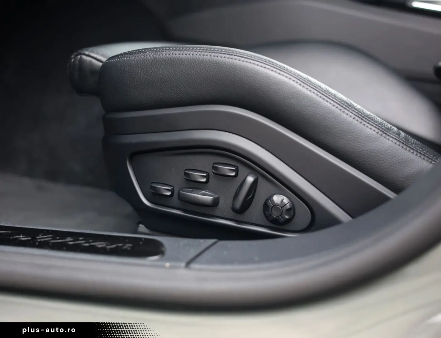 PORSCHE Panamera Sport Turismo 4 E-Hybrid   PASM - BOSE