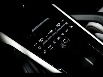 PORSCHE Cayenne S COUPE E-HYBRID SPORTDESIGN DISPLAY PPF