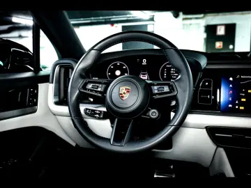 PORSCHE Cayenne S COUPE E-HYBRID SPORTDESIGN DISPLAY PPF