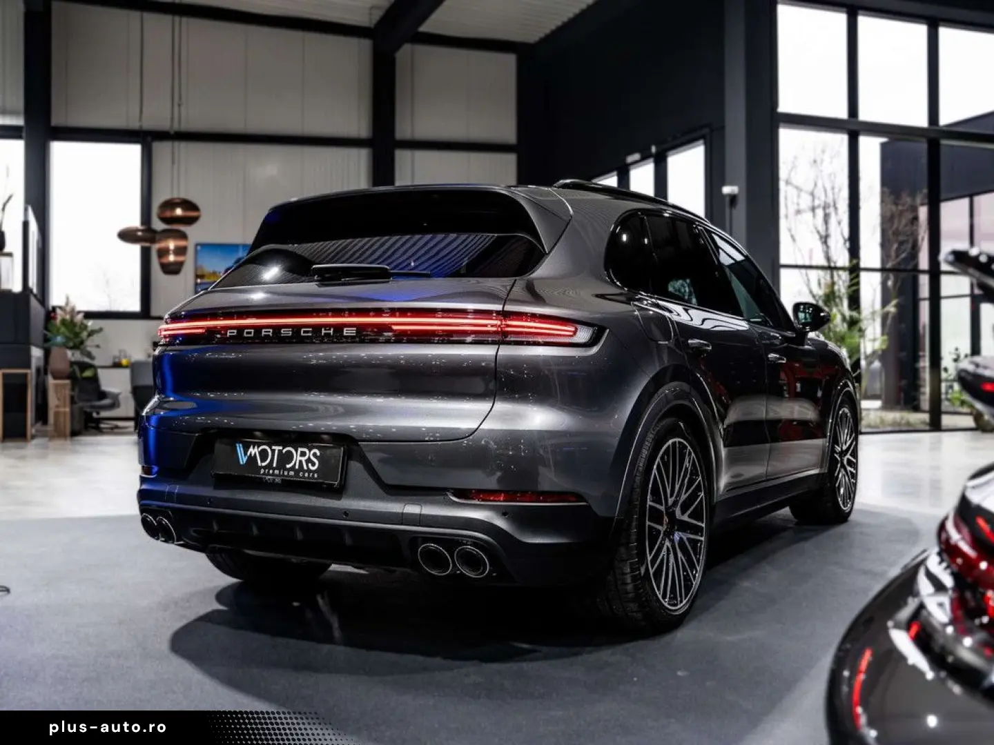 PORSCHE Cayenne E-Hybrid - Bose - AHK - Pano - 360  - AC
