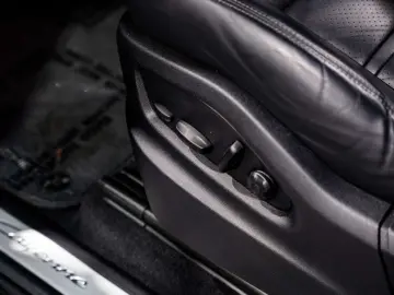 PORSCHE Cayenne E-Hybrid - Bose - AHK - Pano - 360  - AC