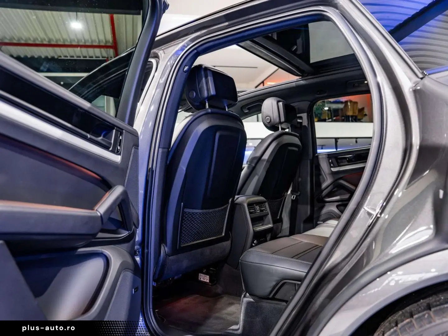 PORSCHE Cayenne E-Hybrid - Bose - AHK - Pano - 360  - AC