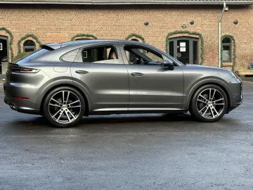PORSCHE Cayenne Coupe 22 ZOLL SPORTDESIGN-PAKET-CHRONO A