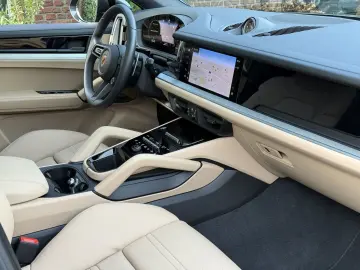 PORSCHE Cayenne Coupe 22 ZOLL SPORTDESIGN-PAKET-CHRONO A