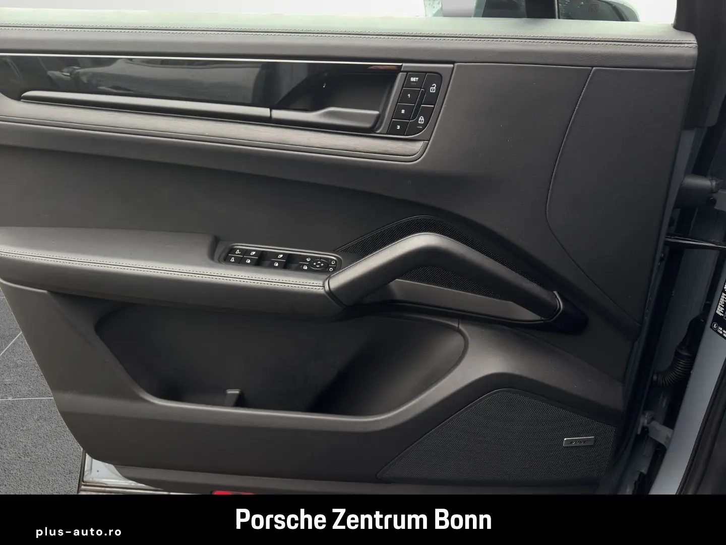 PORSCHE Cayenne GTS HA-Lenkung Head-Up Soft-Close 22-Zol