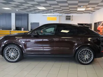 PORSCHE Cayenne Coupe E-Hybrid Platinum Edition